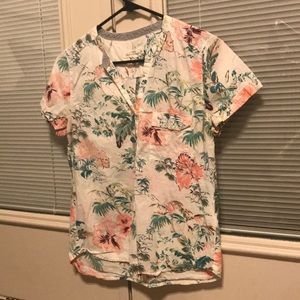 Hawaiian half button up